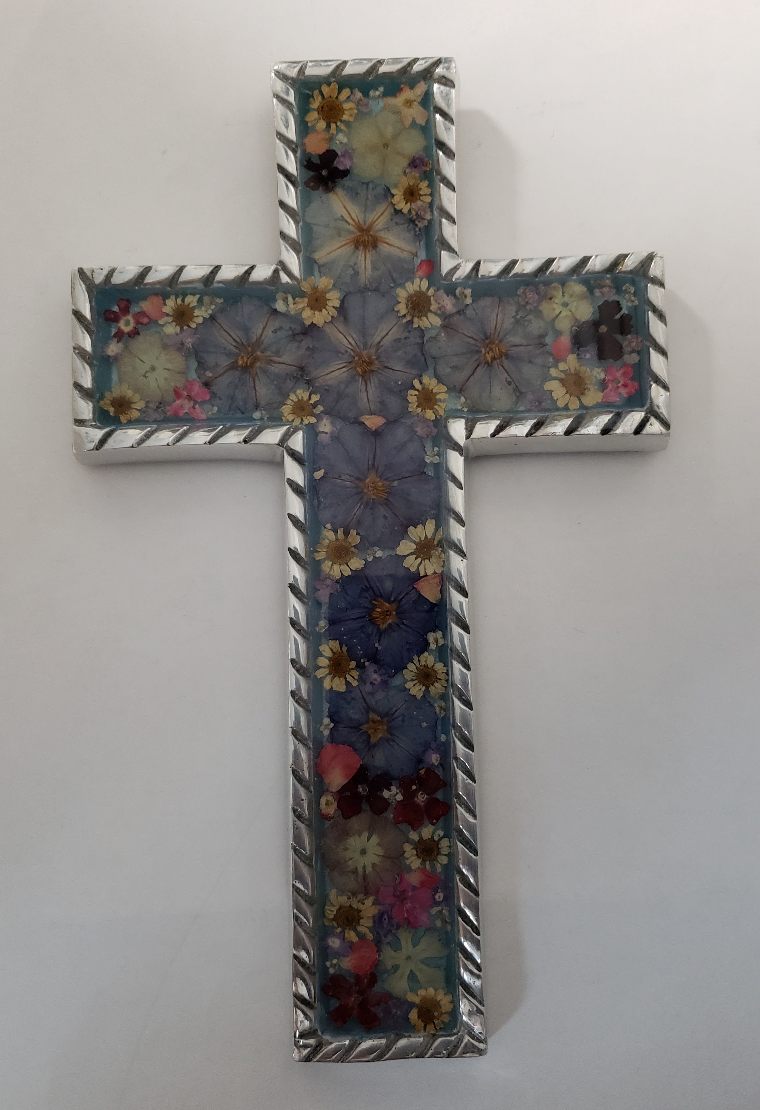 Cross Flowers Baroque- Guadalupe Collection