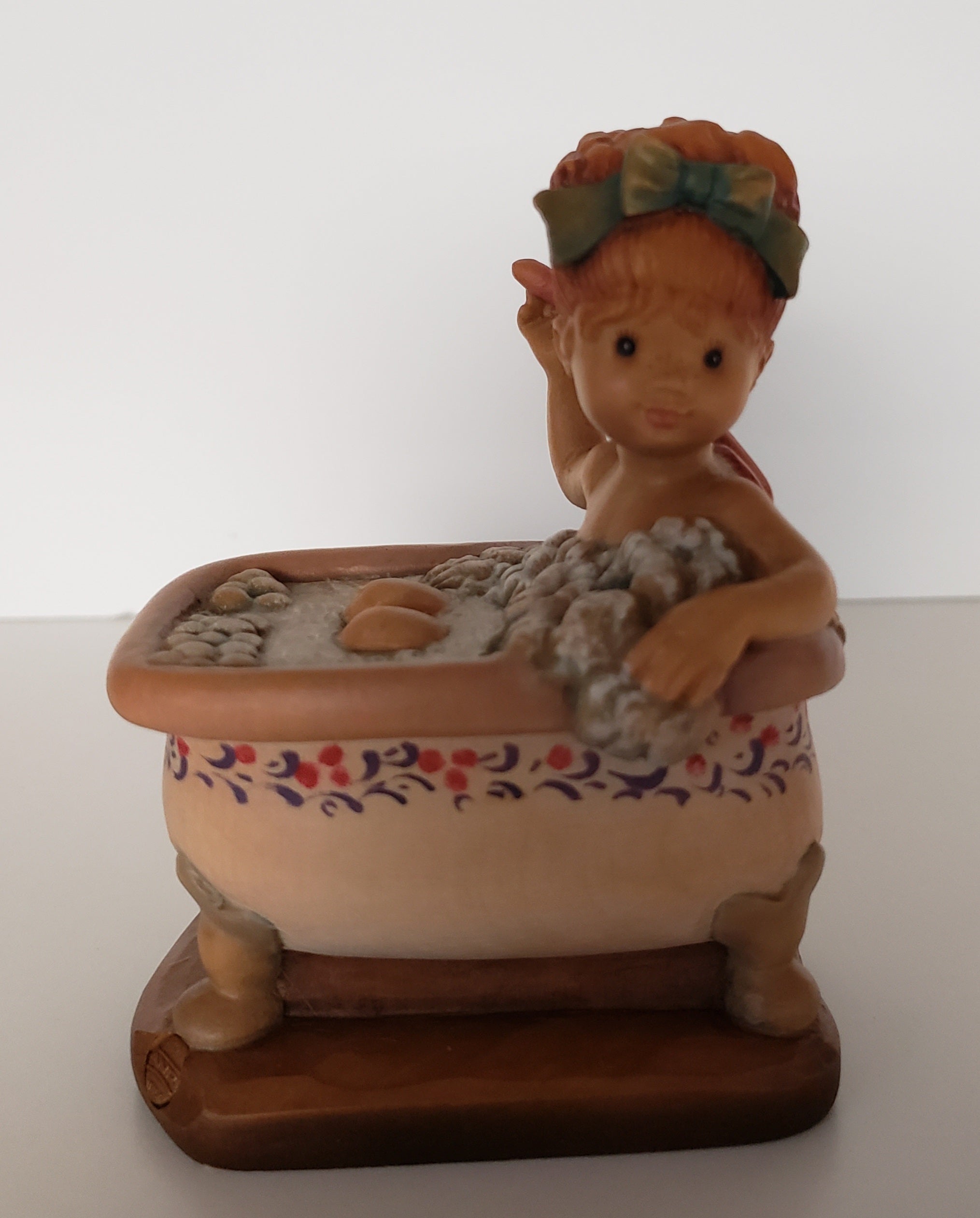 Anri The Sara Kay Collection. Wood Carved Figurines - Made in Italy.