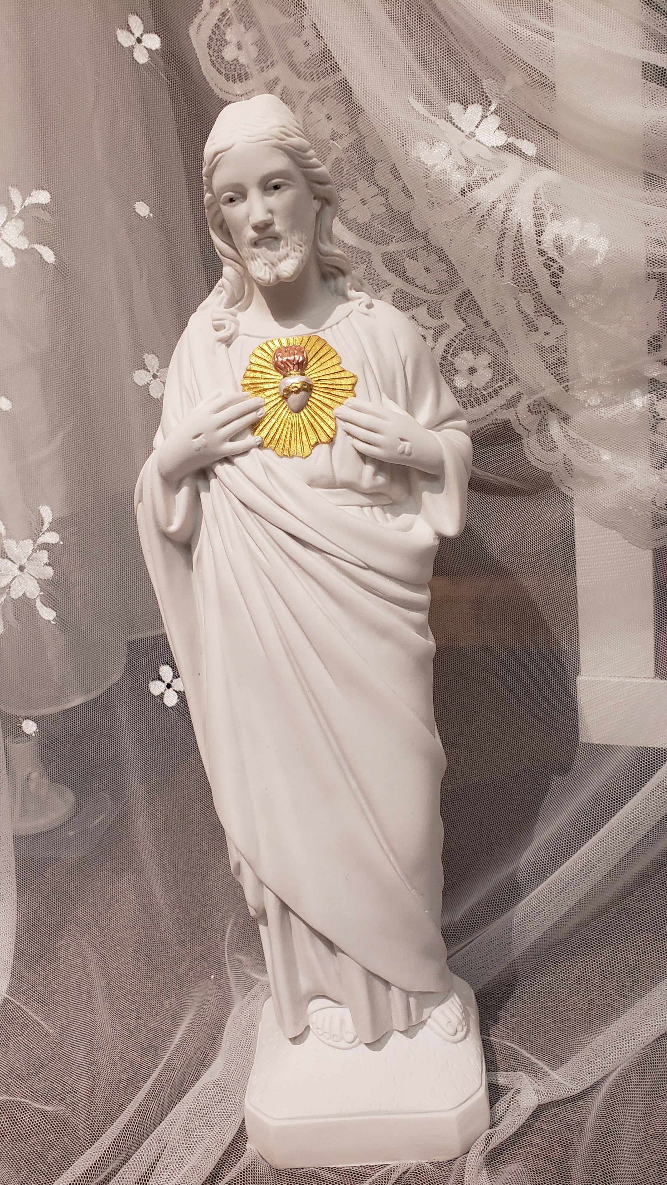 16" Sacred Heart of Jesus Collection White-Gold, Hand-Painted