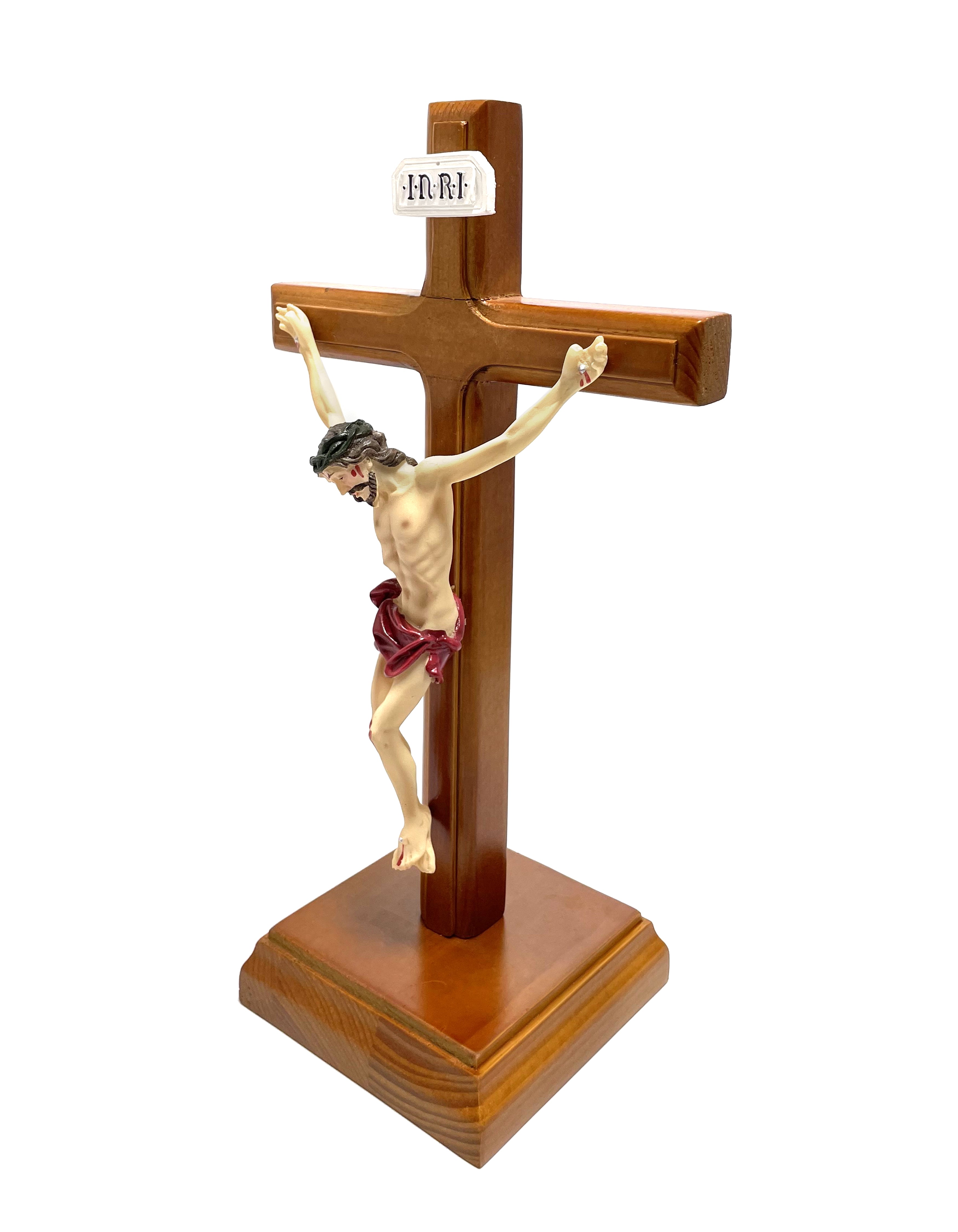 Wooden crucifix with square base and body made with resin