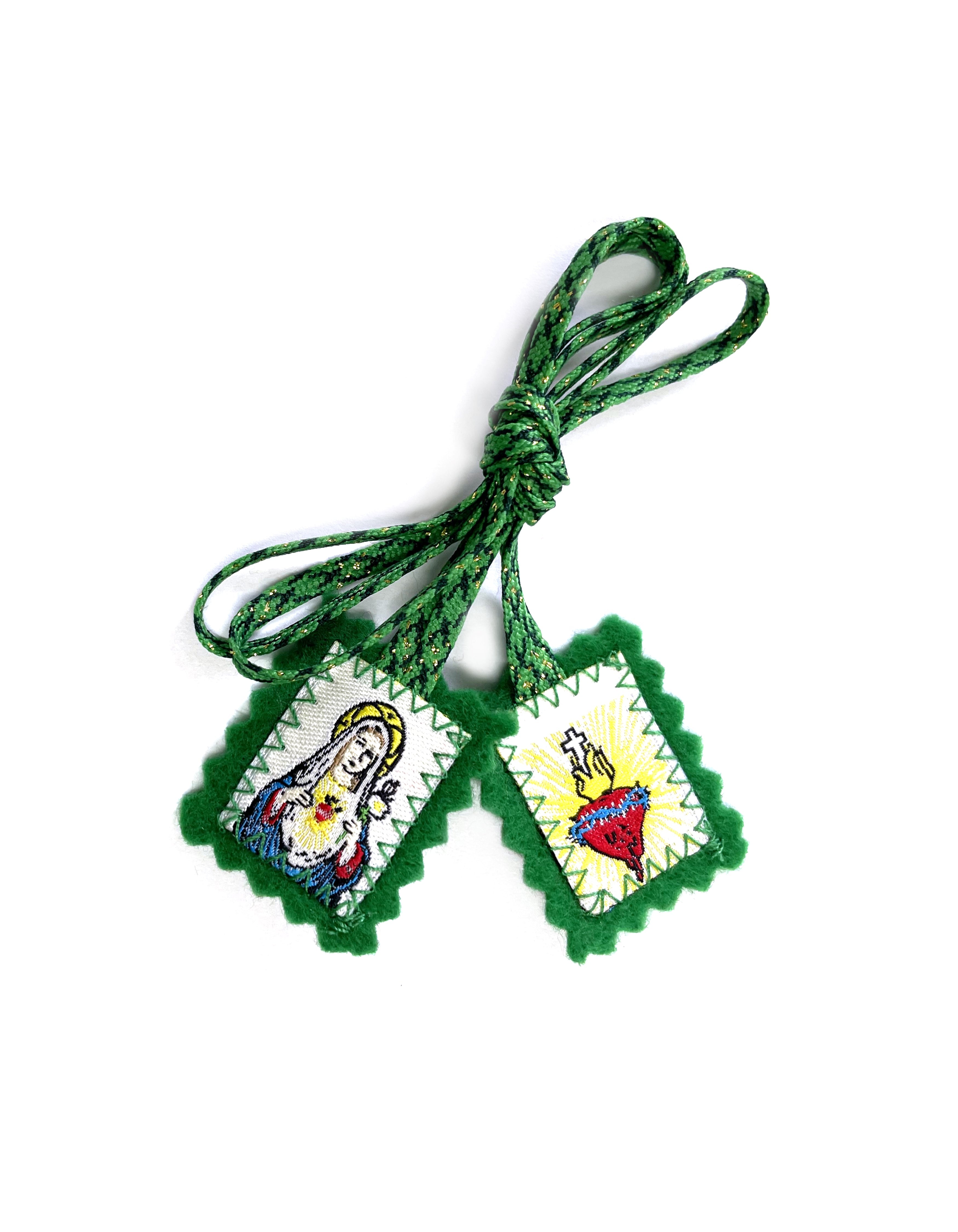 Scapular of Immaculate Heart of Mary and the Sacred Heart. Escapulario del Inmaculado Corazón de María y del Sagrado Corazón