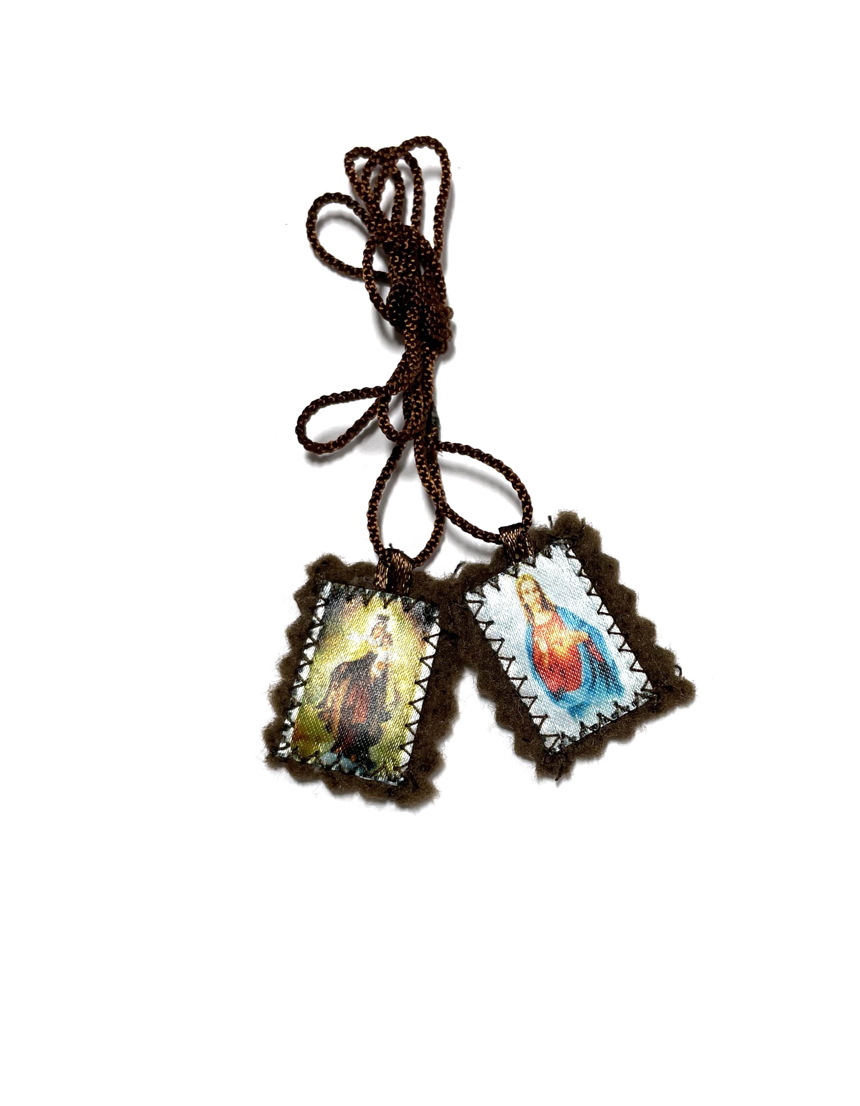 Wool traditional scapular of Our Lady of Mt Carmel. Escapulario de paño tradicional de La Virgen del Carmen