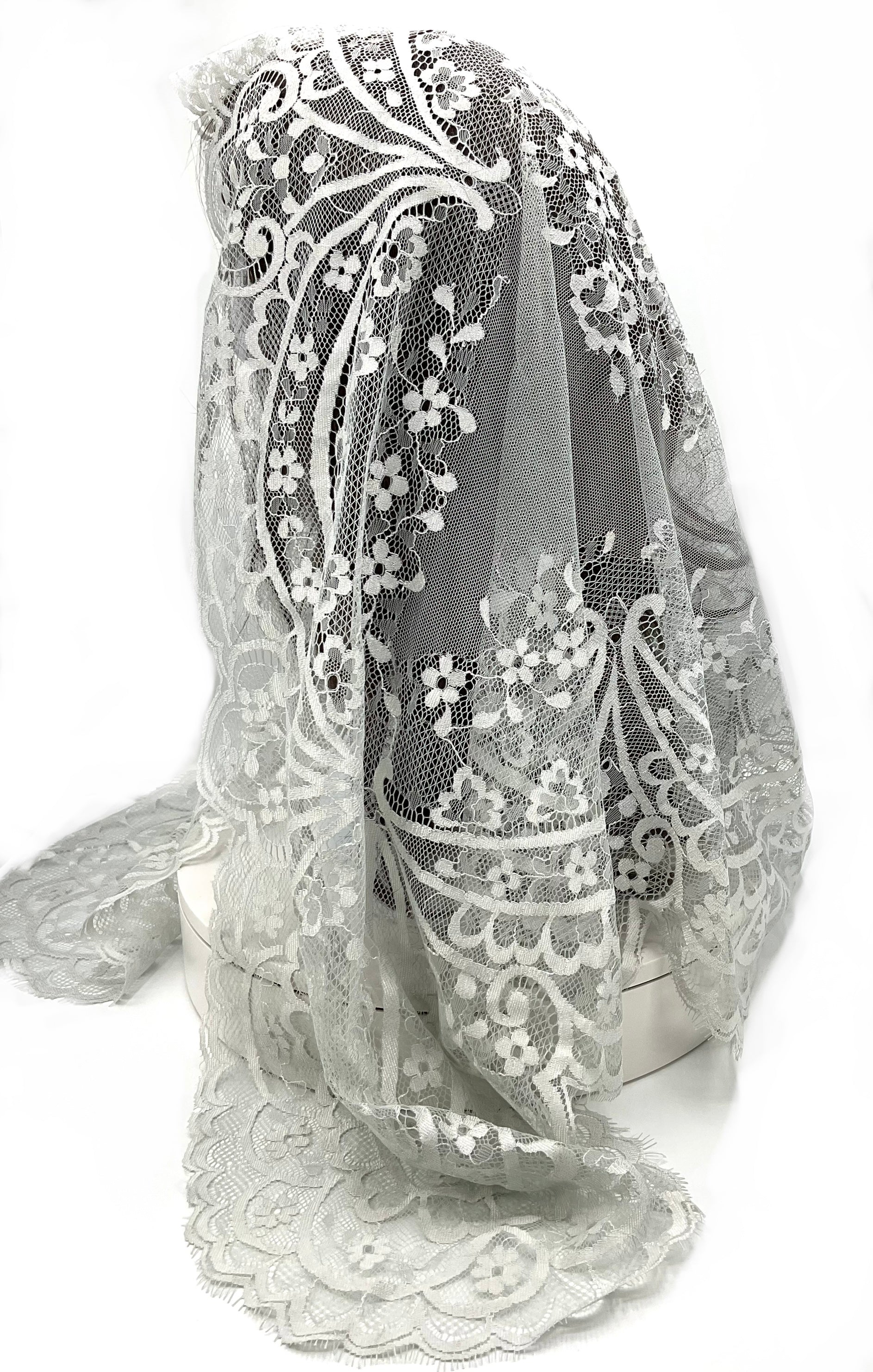 Spanish Church Veil 4' x 2' code: 101