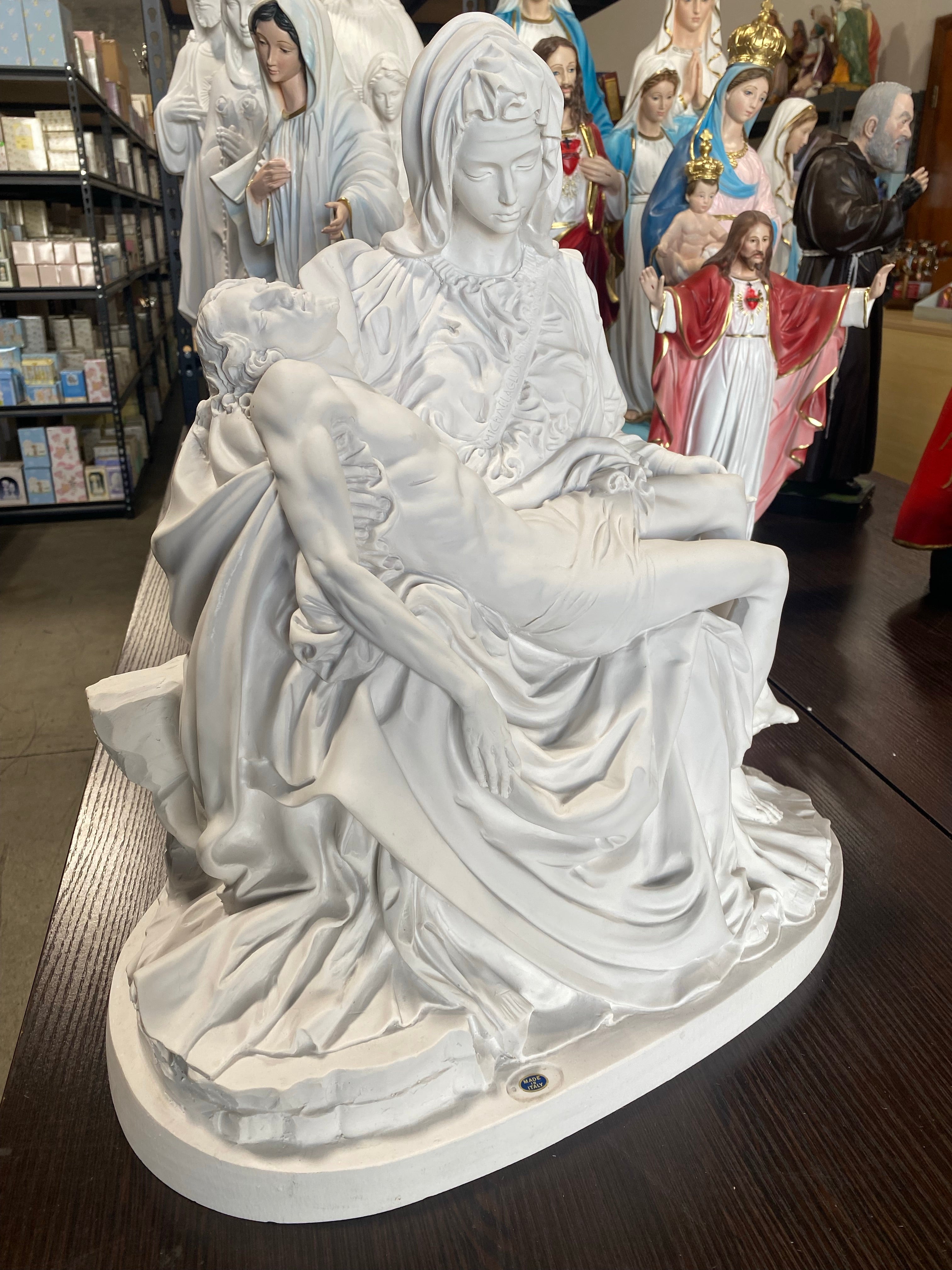 La Pieta White by The Faith Gift Collection / La Piedad