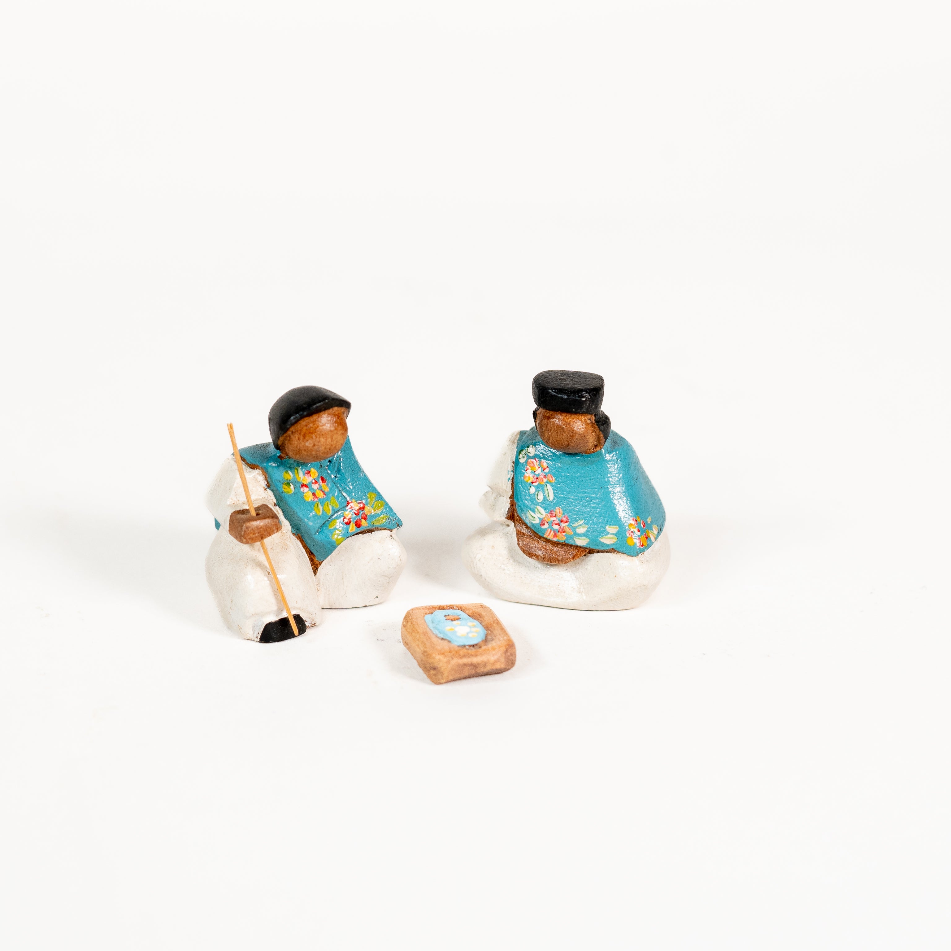 Wood Holy Family - Nativity. Made in Colombia