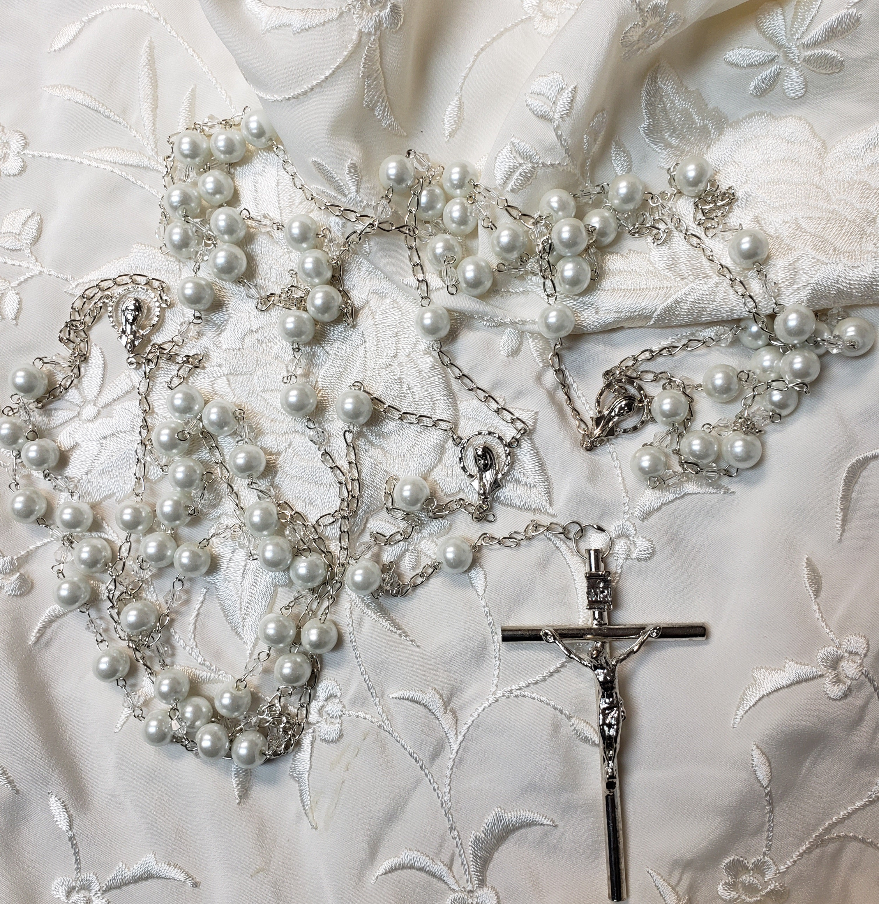 Silver Pearl Wedding Rosary Lasso - Lazo de Bodas de Perlas