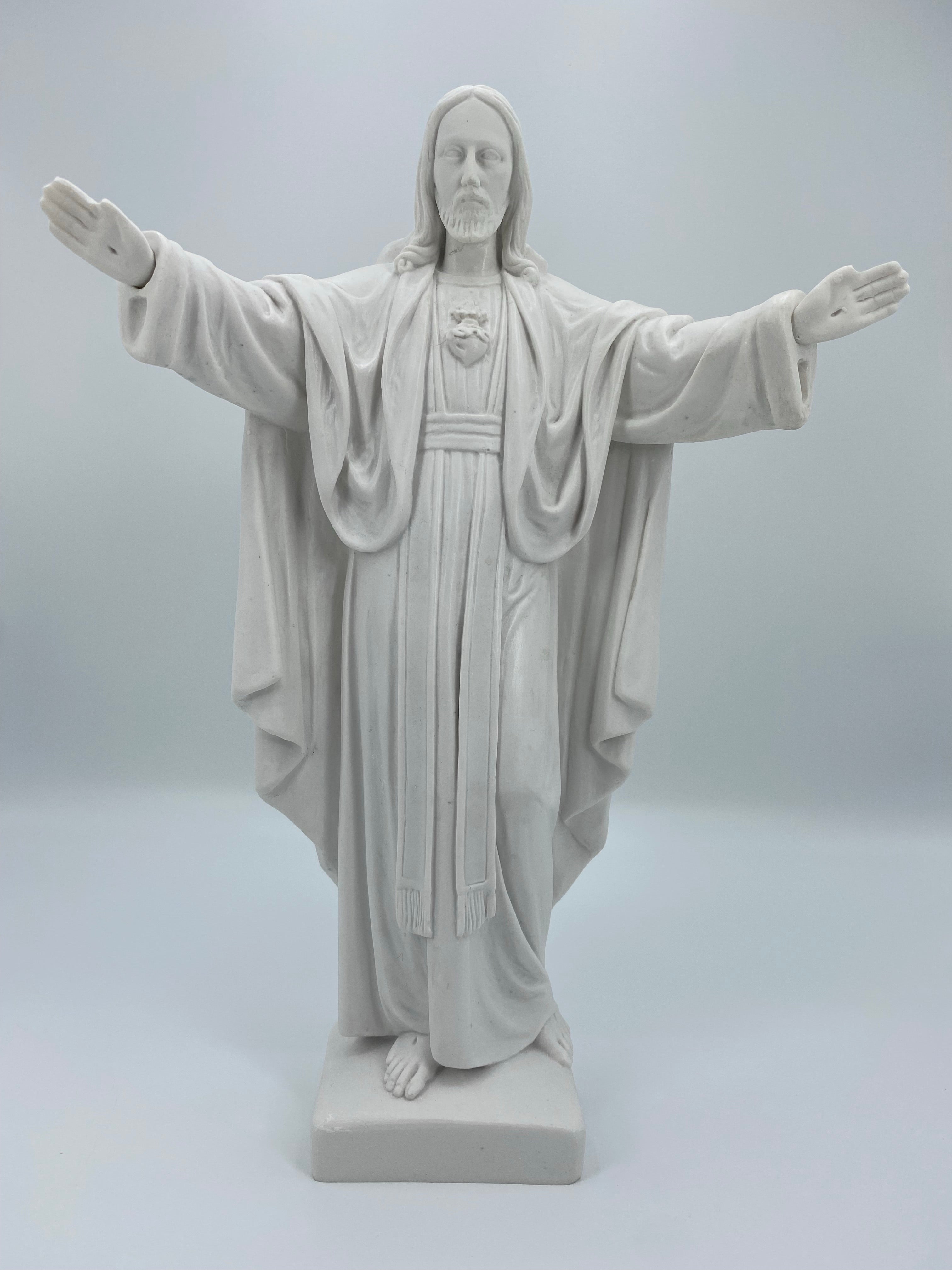 White Statue of Sacred Heart of Jesus Montmatre by the Faith Gift Shop Made in Italy / Estatua Blanca del Sagrado Corazon de Jesus