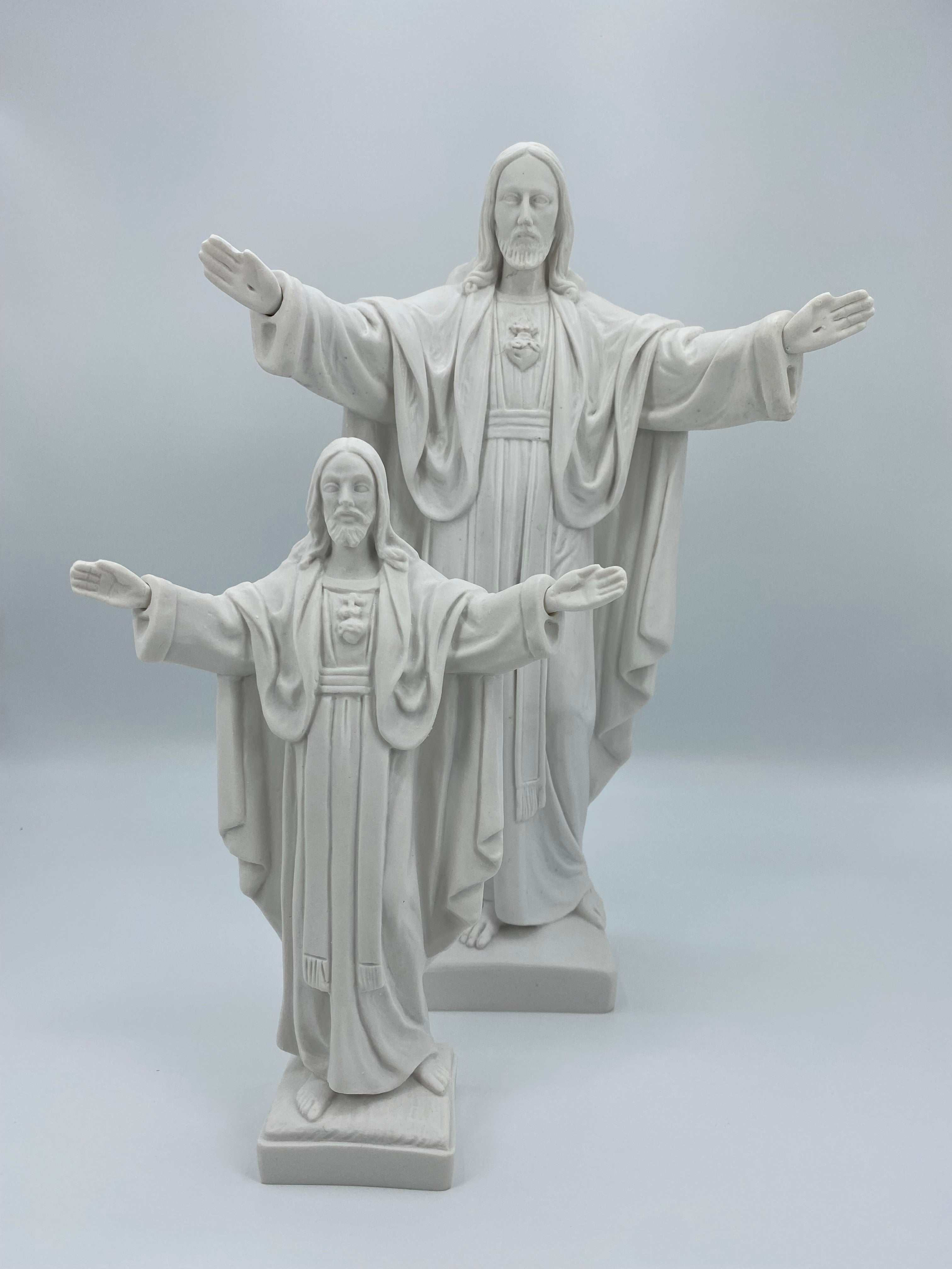 White Statue of Sacred Heart of Jesus Montmatre by the Faith Gift Shop Made in Italy / Estatua Blanca del Sagrado Corazon de Jesus