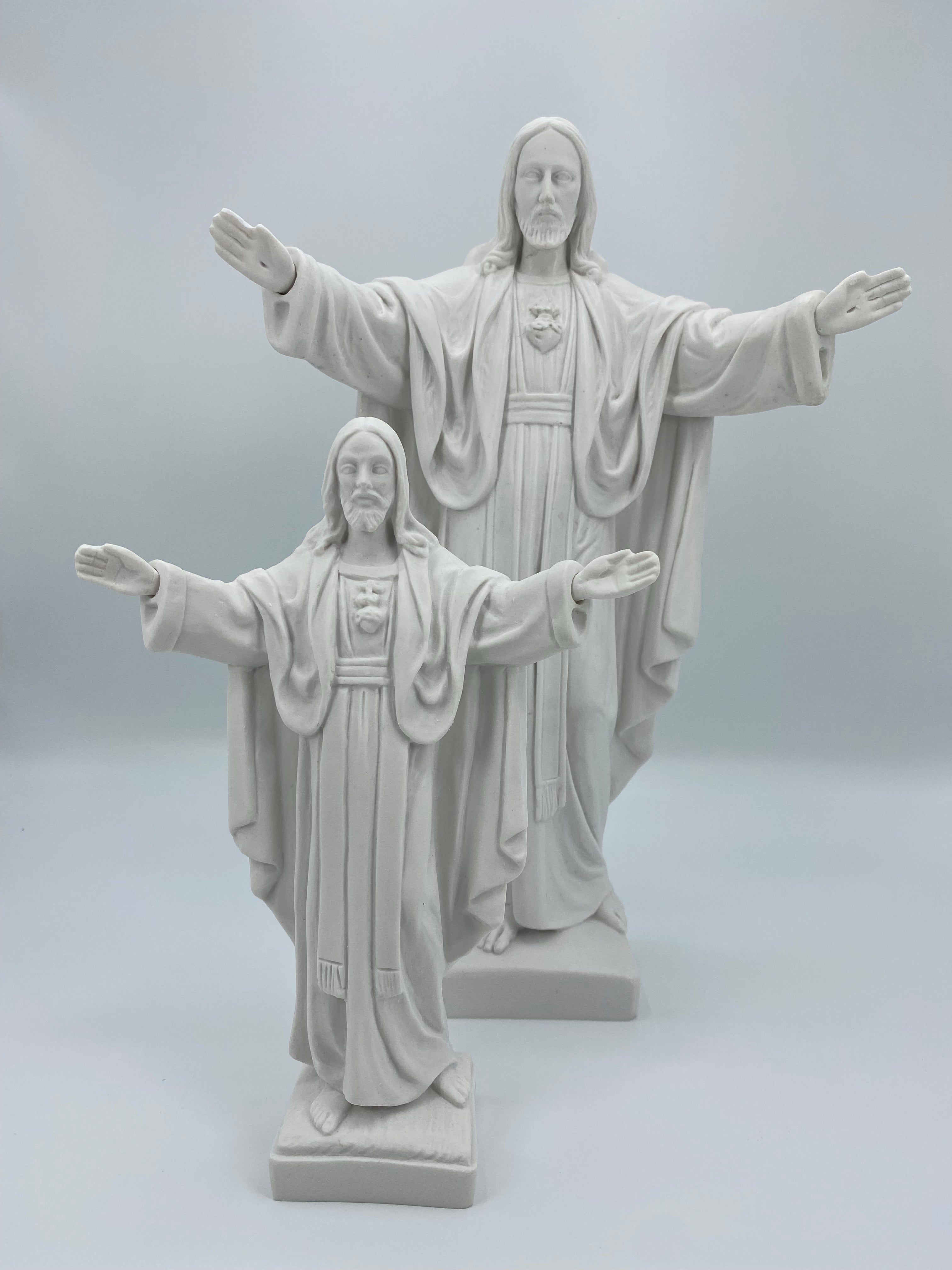 White Statue of Sacred Heart of Jesus Montmatre by the Faith Gift Shop Made in Italy / Estatua Blanca del Sagrado Corazon de Jesus