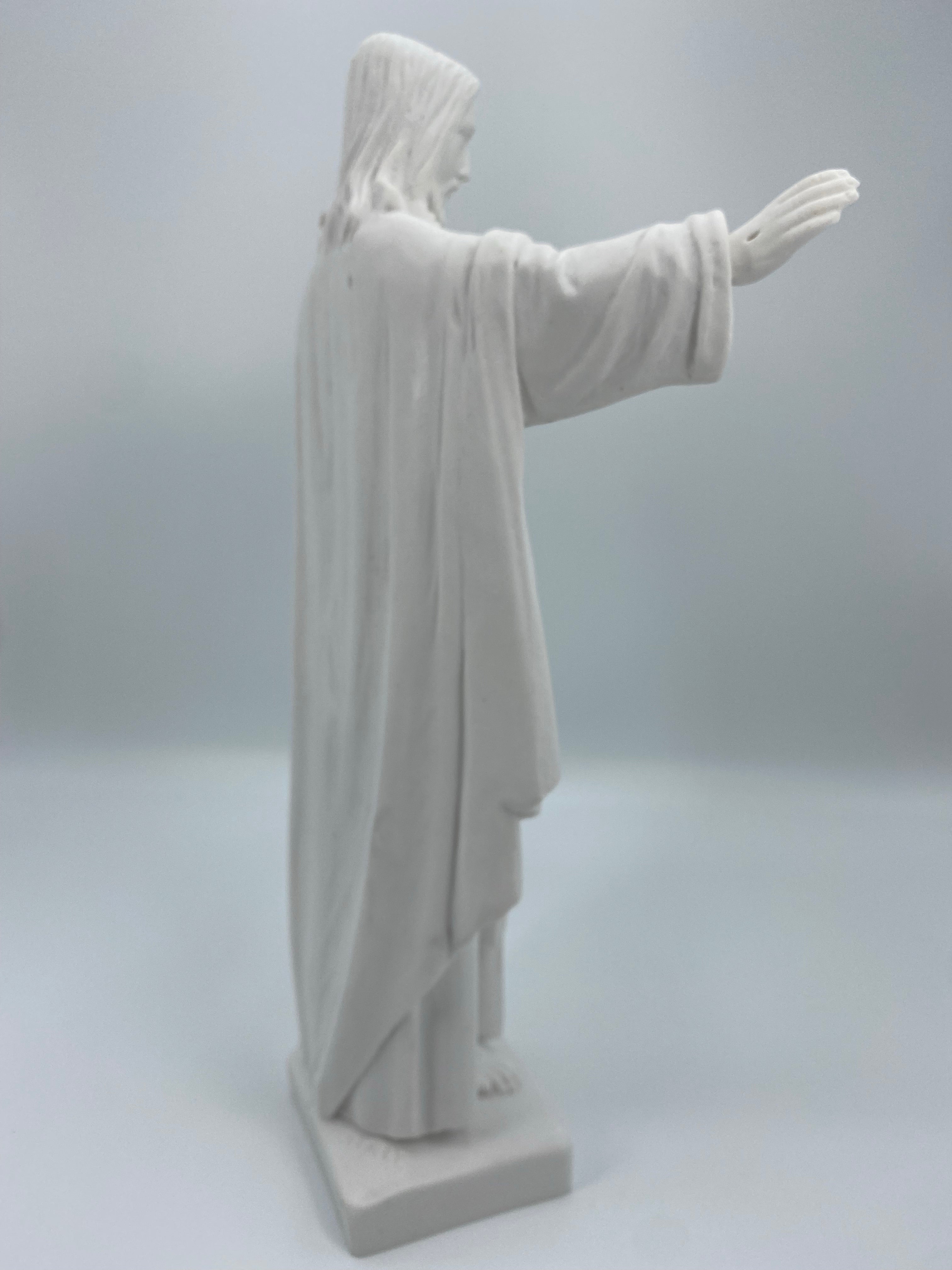 White Statue of Sacred Heart of Jesus Montmatre by the Faith Gift Shop Made in Italy / Estatua Blanca del Sagrado Corazon de Jesus